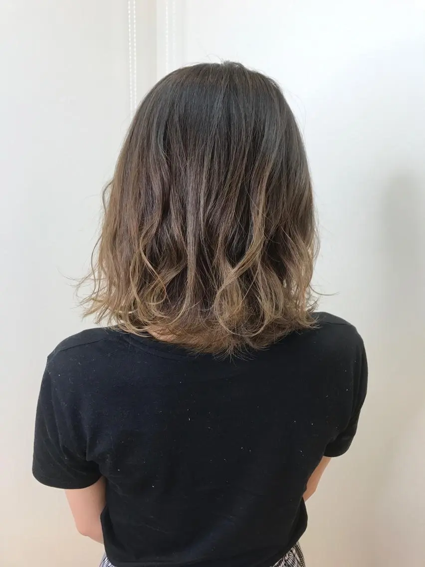 ミディアム カラー カット ヘアカラー 湯浅 了一のヘアスタイル