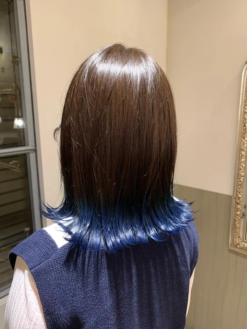 セミロング カラー 韓国スタイル🇰🇷 annaのヘアスタイル