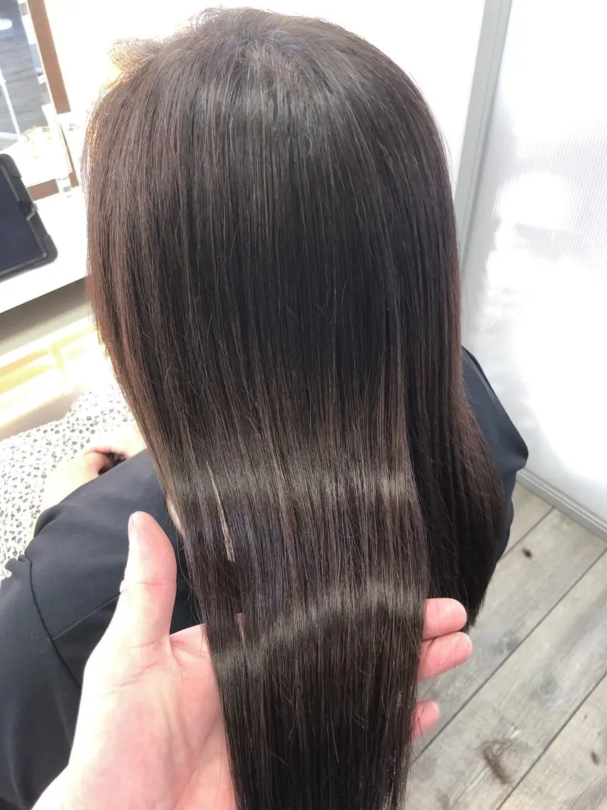 ロング ヘアカラー トリートメント 菊地 聖のヘアスタイル