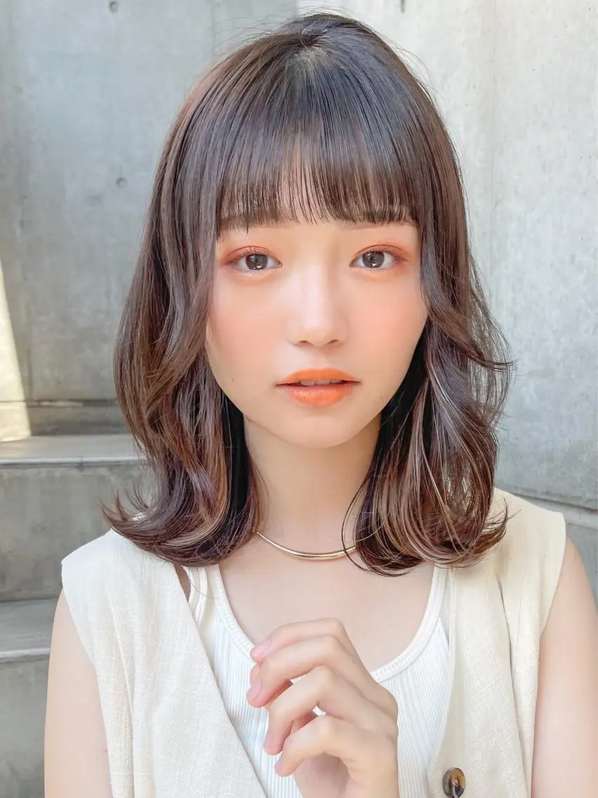 ミディアム 韓国風ヘア レイヤーカット 小山 悠のヘアスタイル
