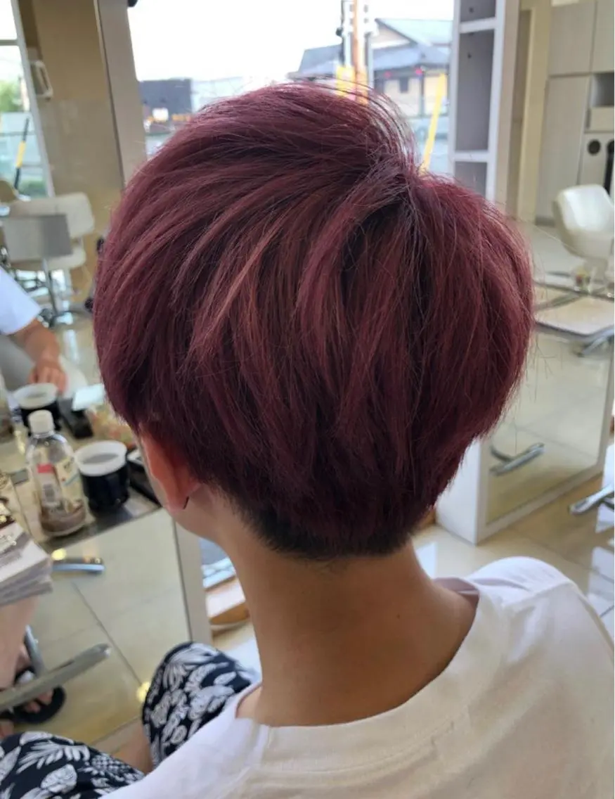 カラー SALOWIN栄 高須大貴のヘアスタイル