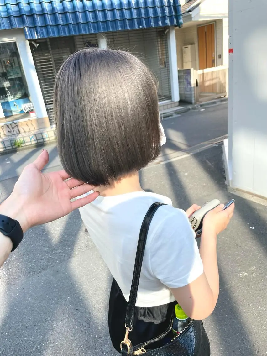 ショート カラー ヘアアレンジ 🧸ハイトーン🧸 ゆっきー🧸のヘアスタイル