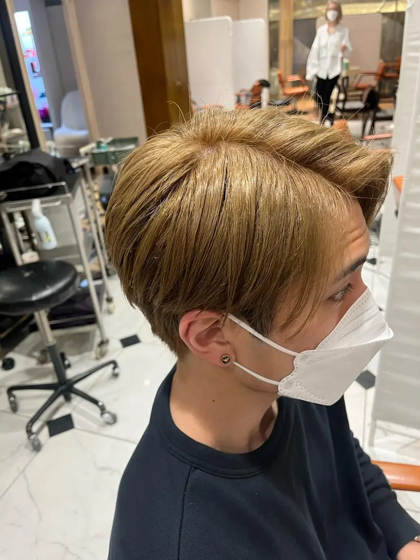 ショート カラー メンズ ブロンド ヘアカラー watanabe kazukiのヘアスタイル