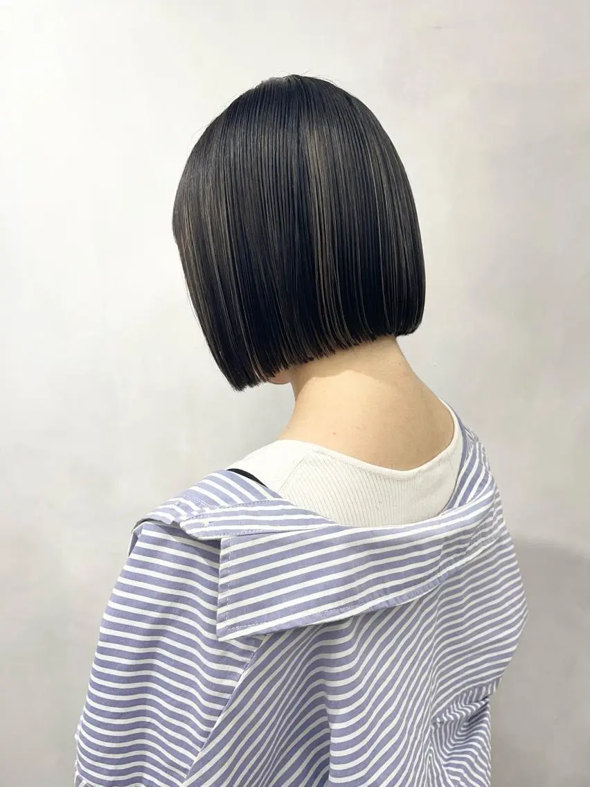 ショート カラー ハイライトカラー ボブ ハイライト ヘアカラー トリートメント 🦋レイヤーカット ミドリカワ🦋のヘアスタイル