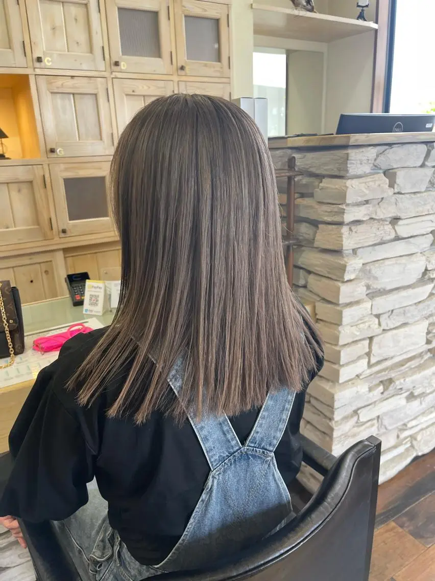 セミロング 梶原 真帆のヘアスタイル
