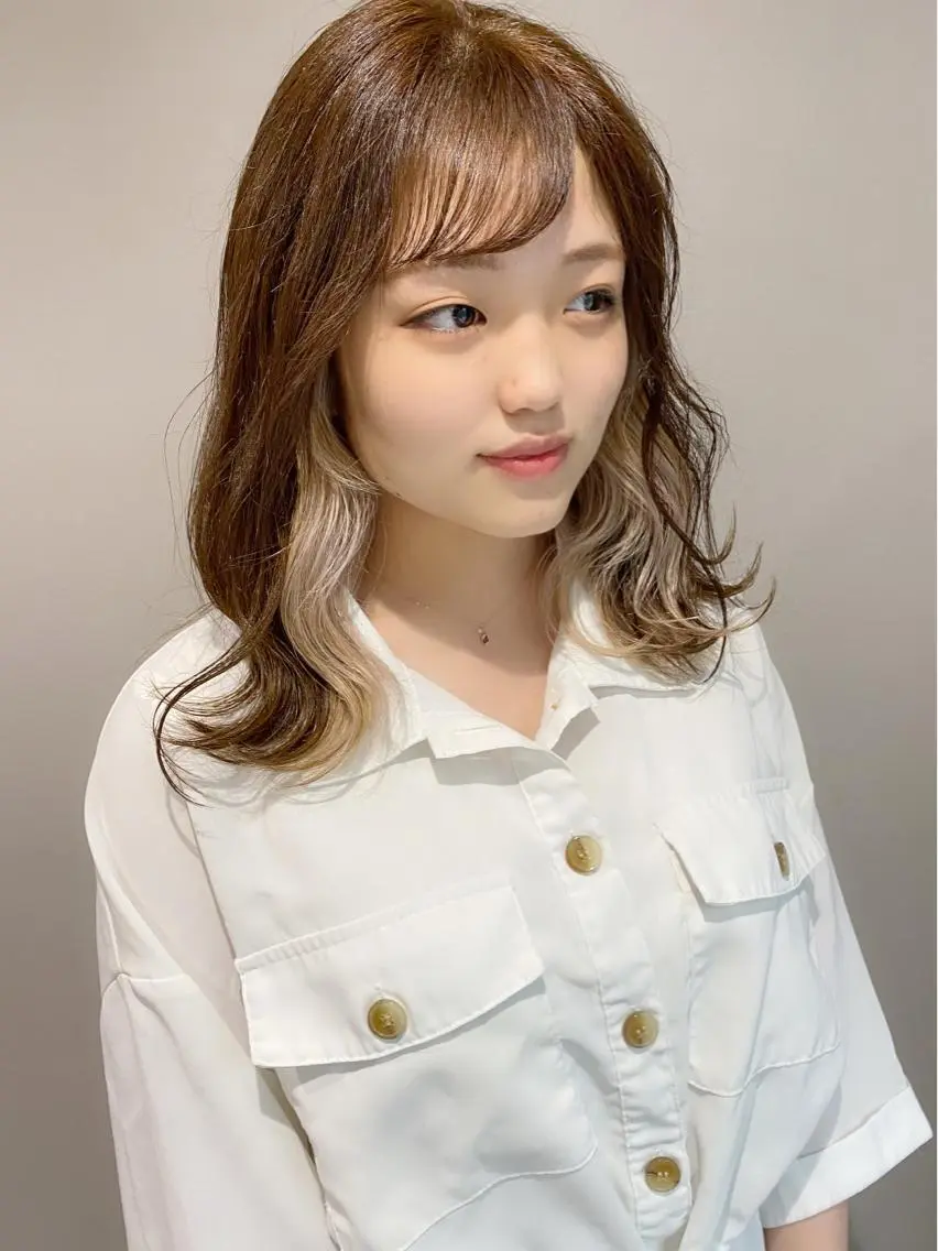 ミディアム カラー インナーカラー moanin モーニンのヘアスタイル