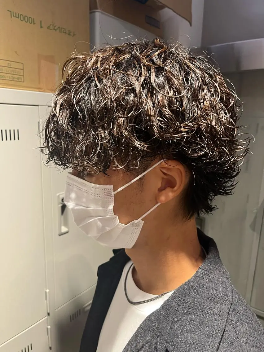 ミディアム パーマ メンズ 横浜駅メンズパーマ師 🌀岩﨑弘成🌀のヘアスタイル