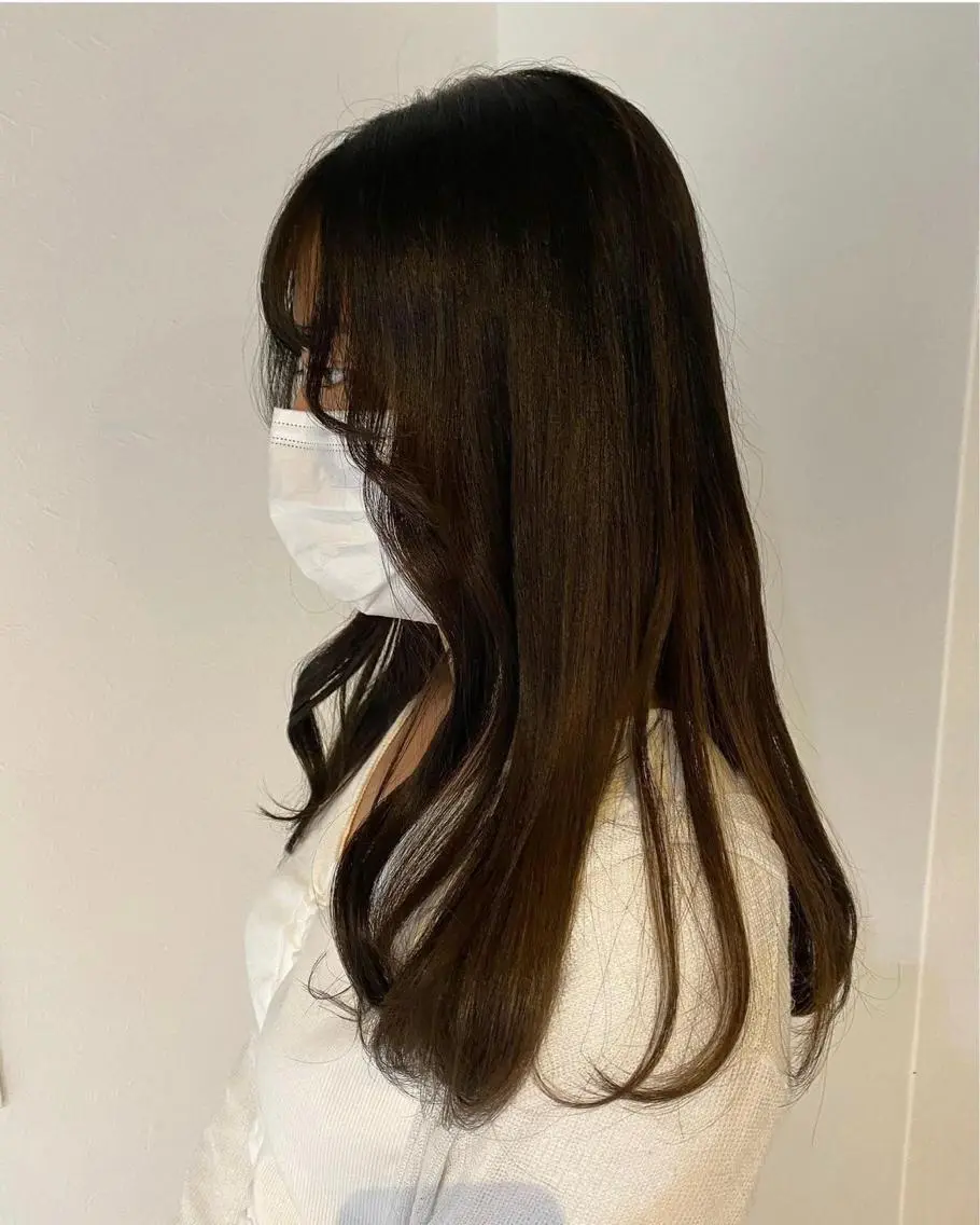 セミロング カラー annuy🪐 HINAのヘアスタイル