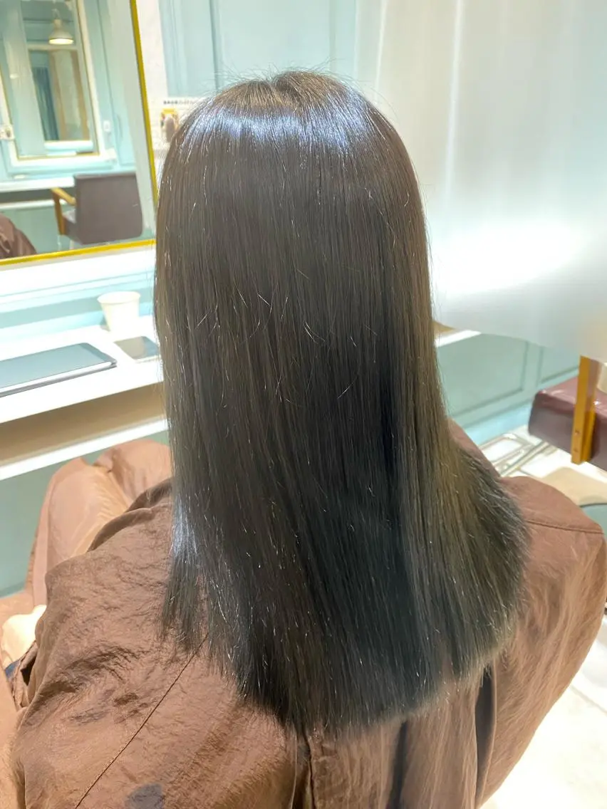 セミロング 小口 晃のヘアスタイル