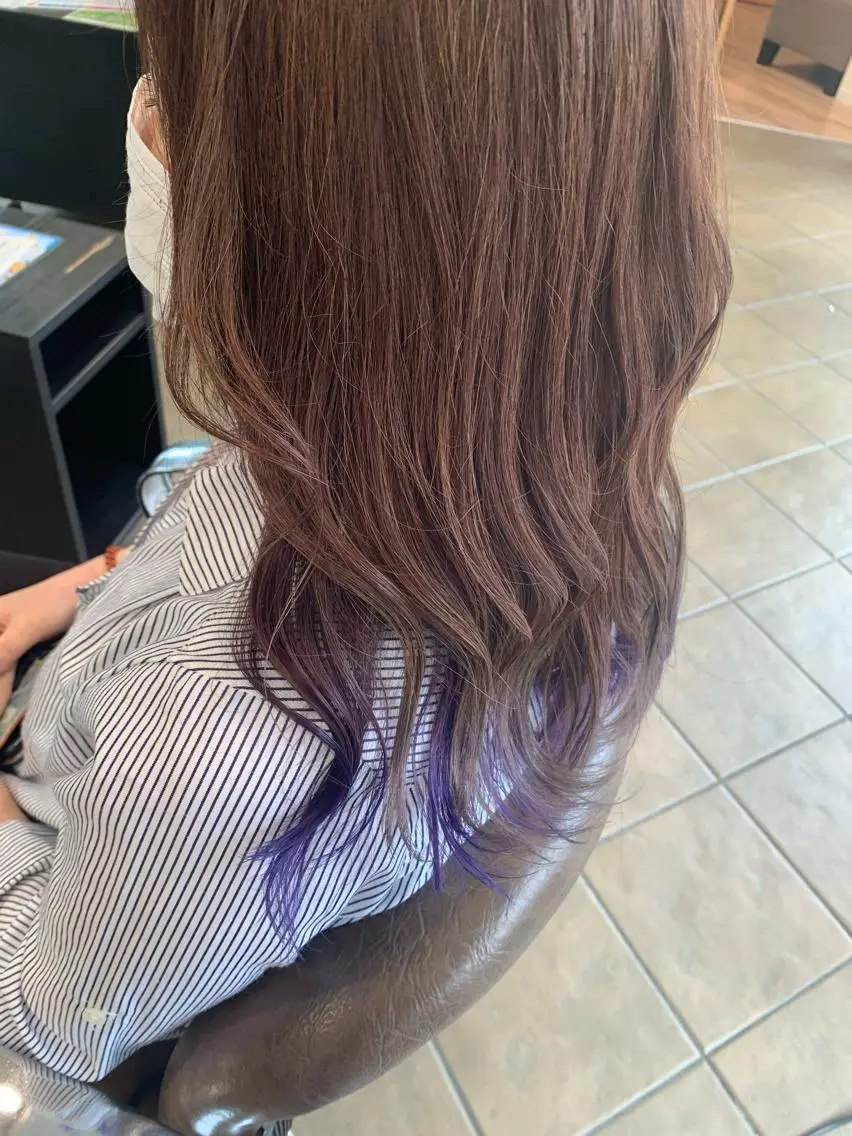 セミロング カラー バイオレットカラー カット ヘアカラー メテオ ／ヘアカラー 西川菜実のヘアスタイル