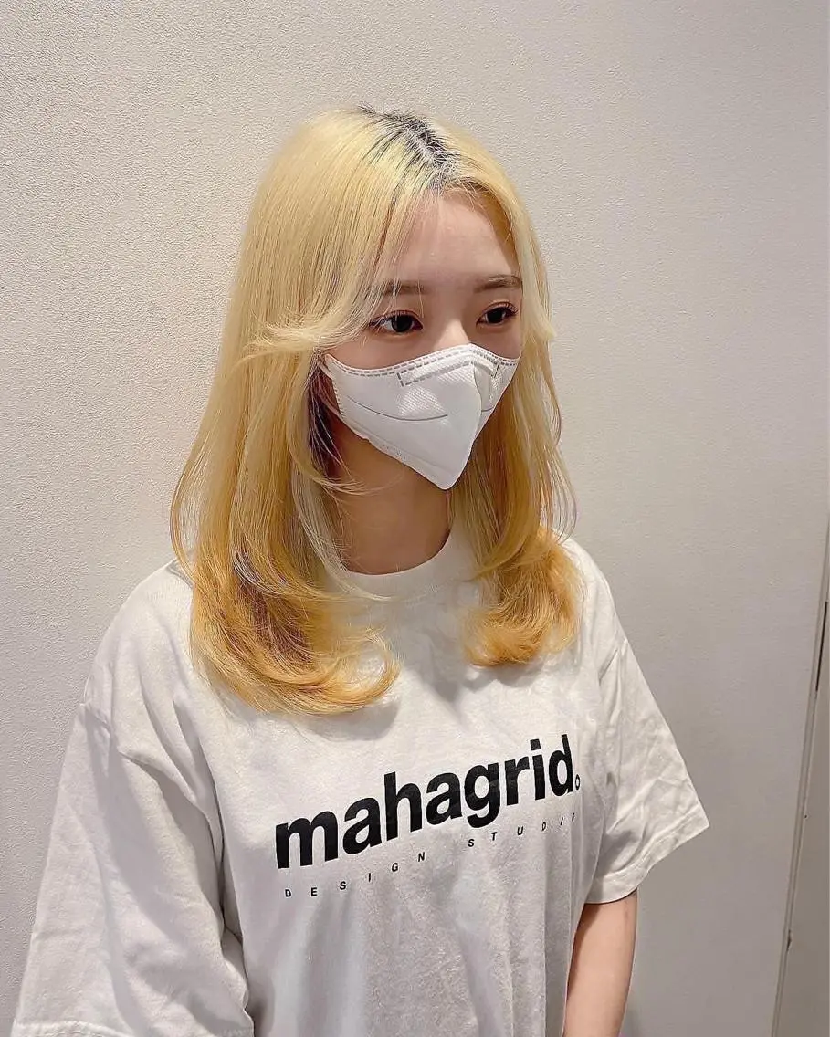 ミディアム カット ヘアカラー トリートメント 銀座/レイヤーカット 🤍内野すみれのヘアスタイル