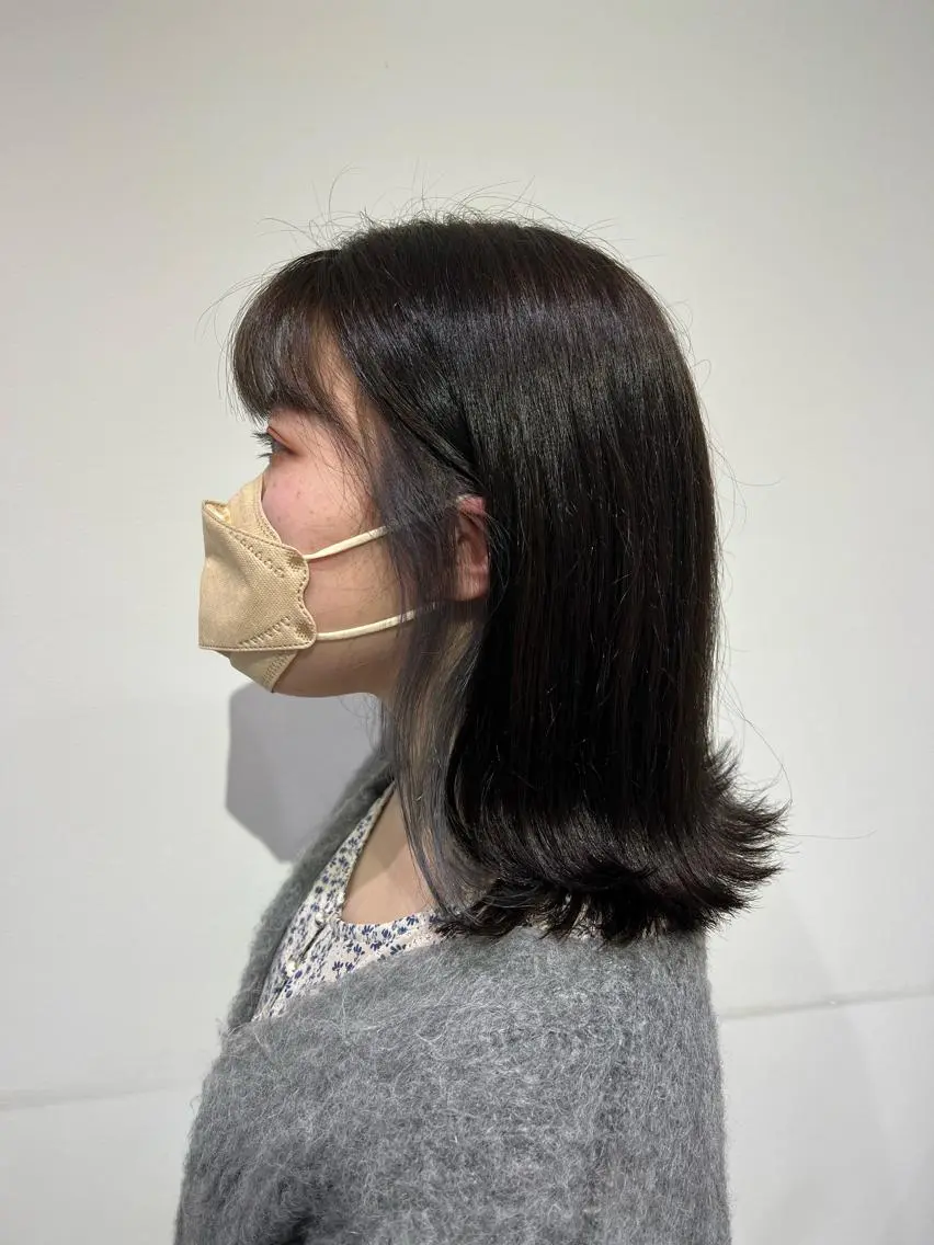 ミディアム カラー ブリーチ イヤリングカラー グレージュ イルミナカラー シルバー ヘアカラー トリートメント 【暖色カラー特化】 中山由梨のヘアスタイル