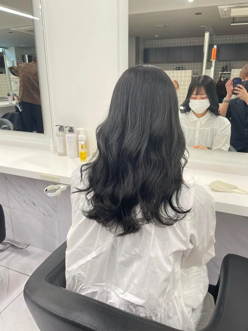 ミディアム カラー パーマ ヘアアレンジ メンズ キッズ ネイル マツエク・マツパ アイブロウ 🦋縮毛/韓国レイヤ ー/透明感カラー🦋のヘアスタイル