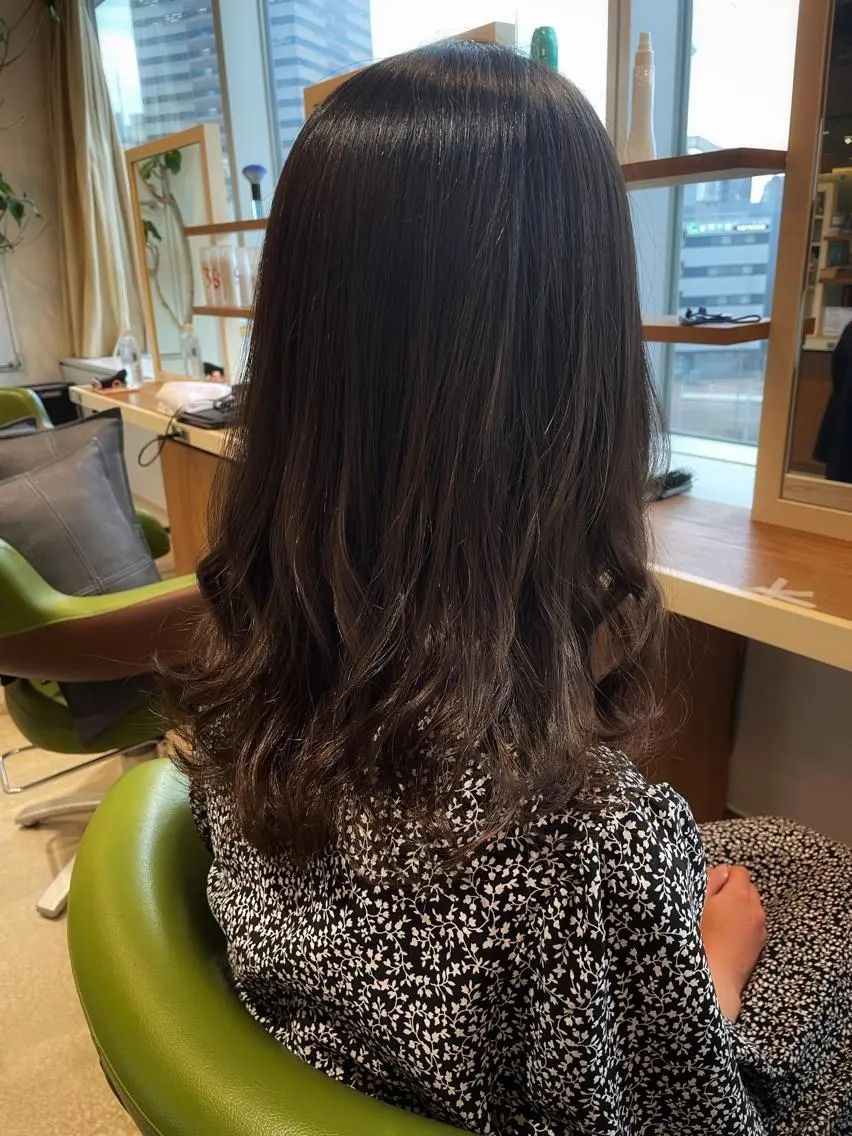 セミロング カラー 森 翼のヘアスタイル