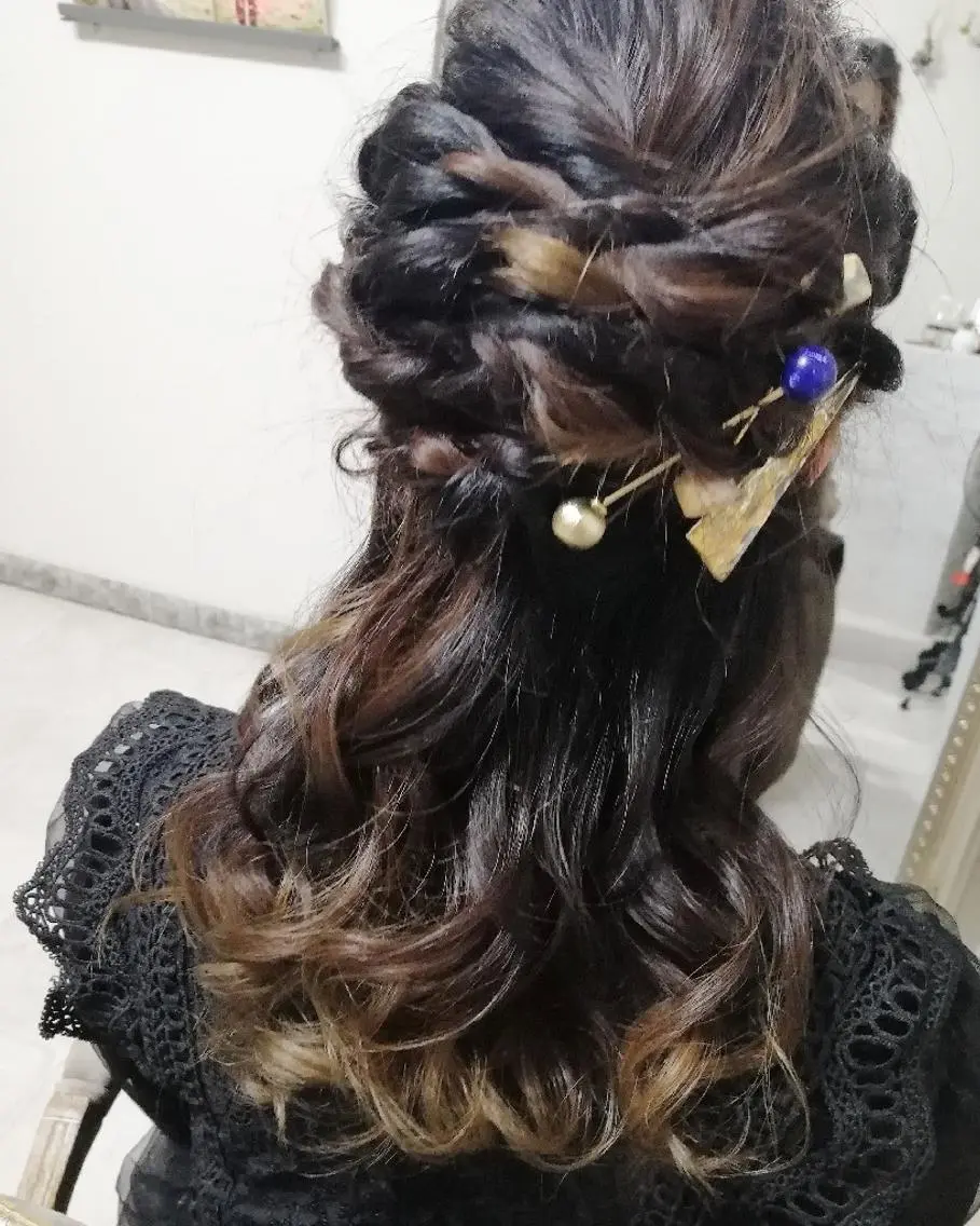 ロング ヘアアレンジ カラー 結婚式・ブライダル See by merの眉毛・アイブロウイメージ