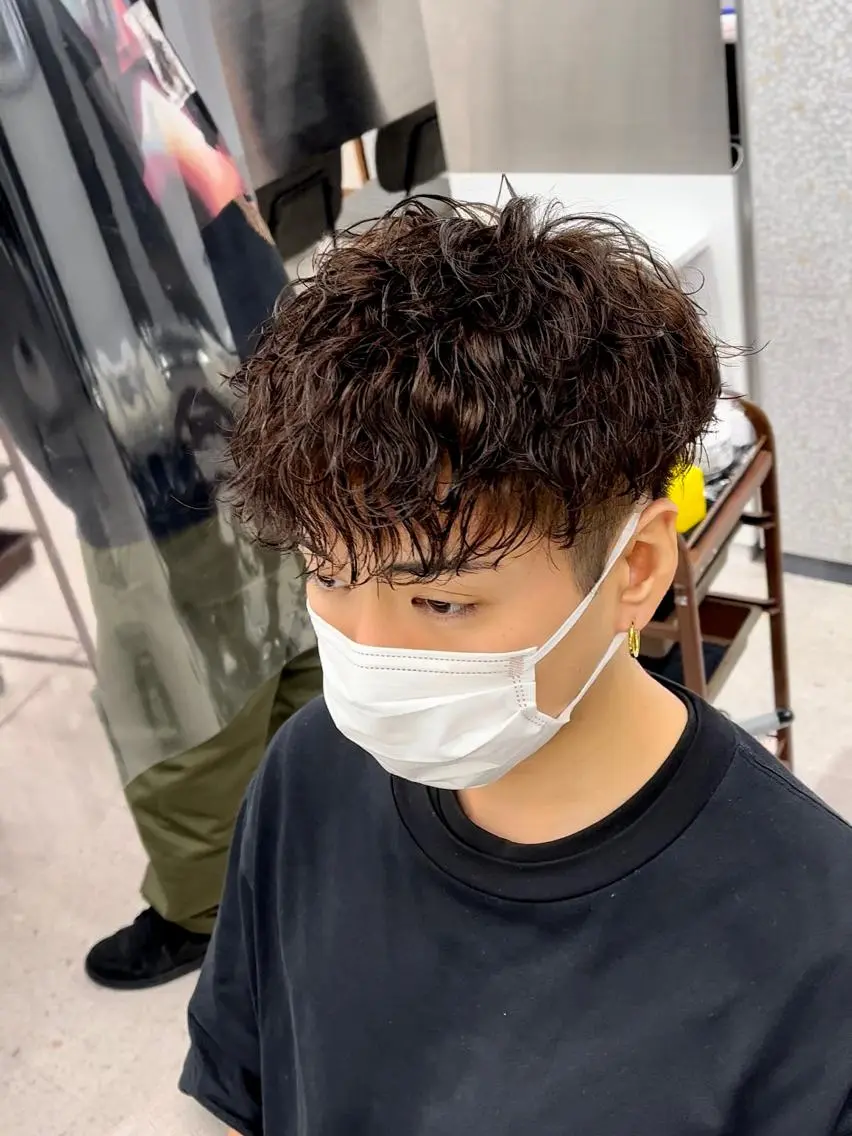 メンズ メンズパーマ 波巻きパーマ カット パーマ メンズ特化美容師/ 新井　洸太のヘアスタイル