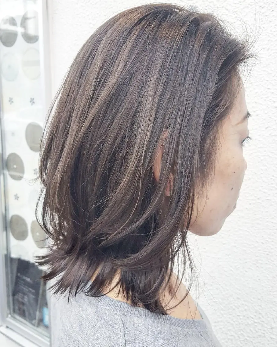 ミディアム カラー しらはま ようこのヘアスタイル