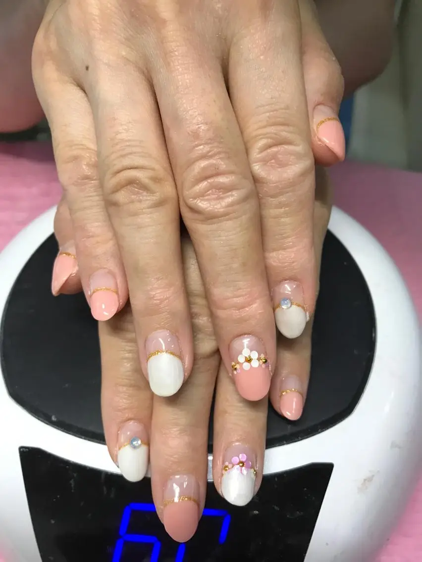 ネイル フラワーネイル プライベートサロン eternanailのネイルデザイン