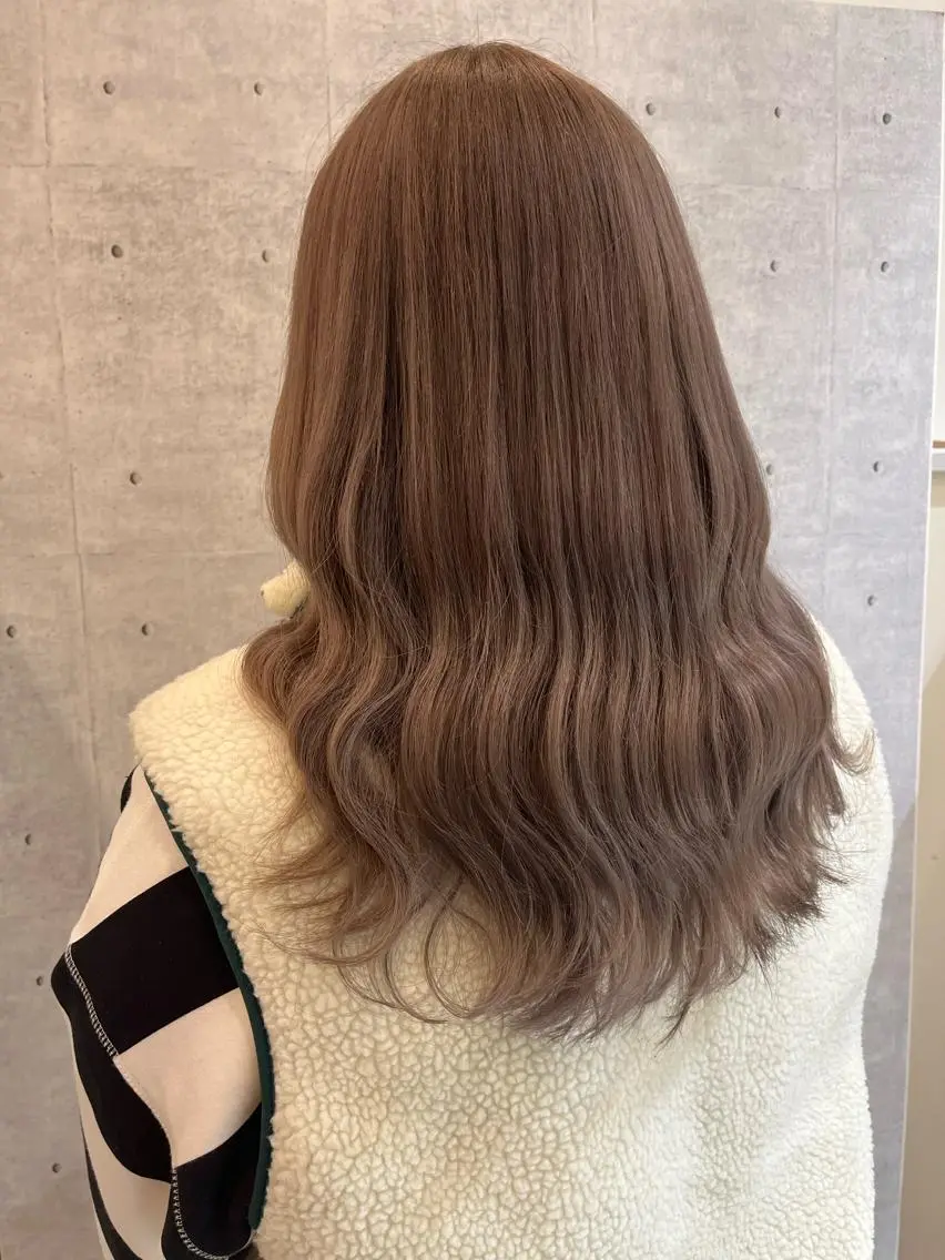 ロング 艶カラー⏳ブリーチ Natsukiのヘアスタイル