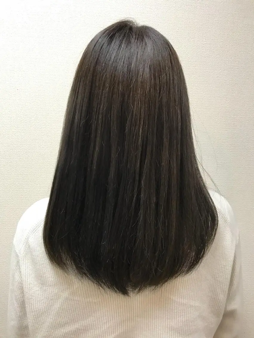 セミロング カラー ヘアカラー トリートメント 吉森 満俊のヘアスタイル