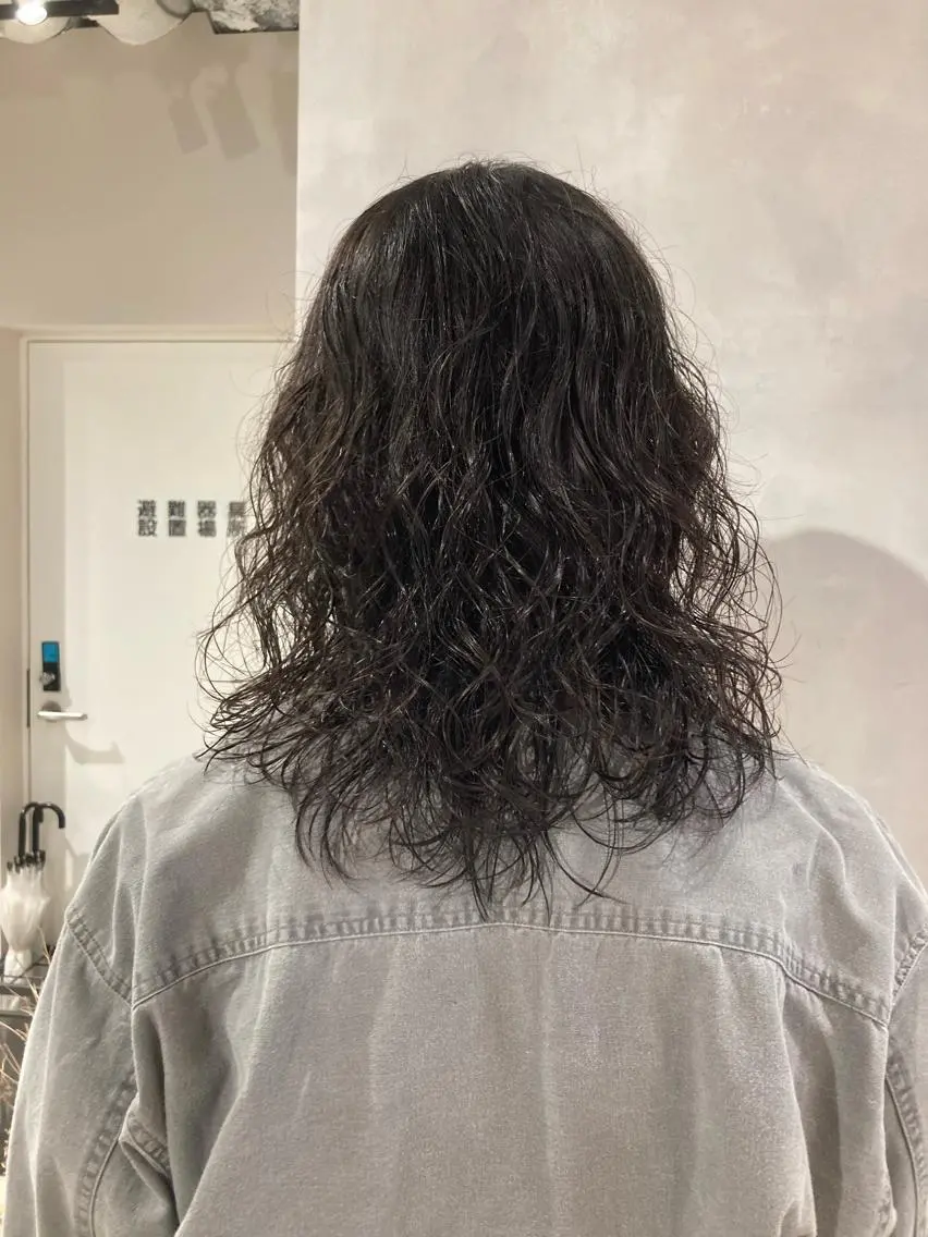 セミロング パーマ ✳️ スパイラルパー マ✳️大西のヘアスタイル