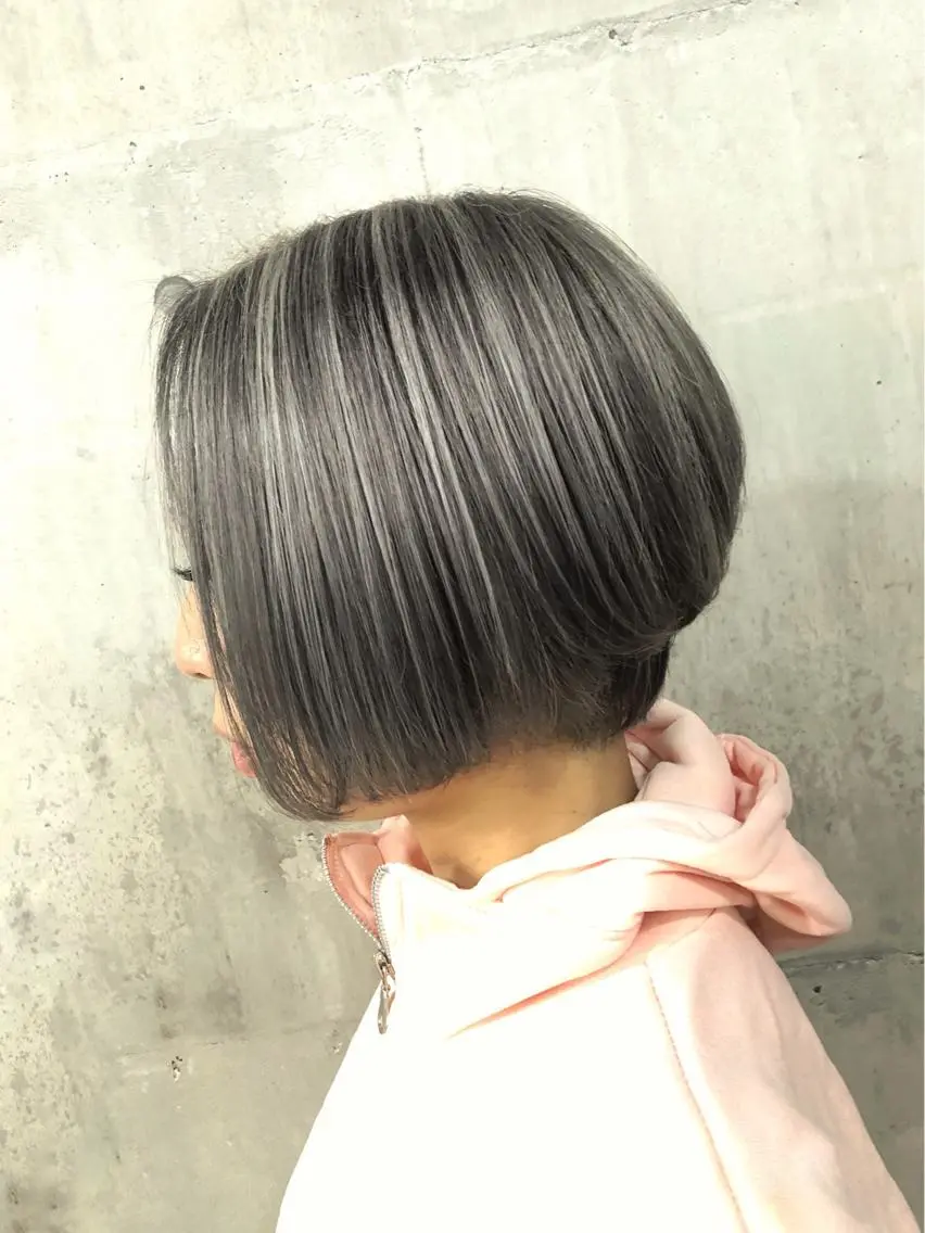 カラー グレージュ ハイライトカラー シルバー シルバーグレージュ MIRAC河原崎 透【代表/オーナー】のヘアスタイル