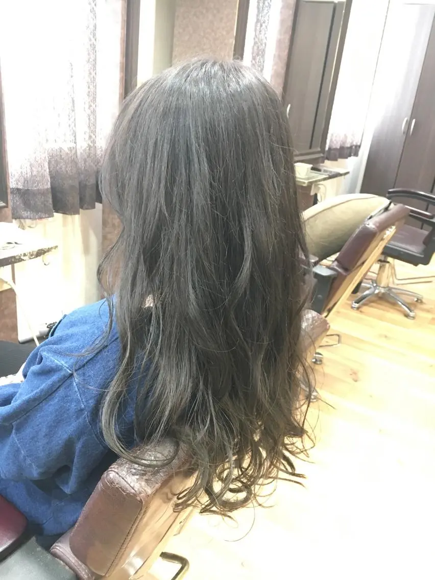 ロング カラー 髪質改善🩵艶髪 ストレート🩵山口のヘアスタイル