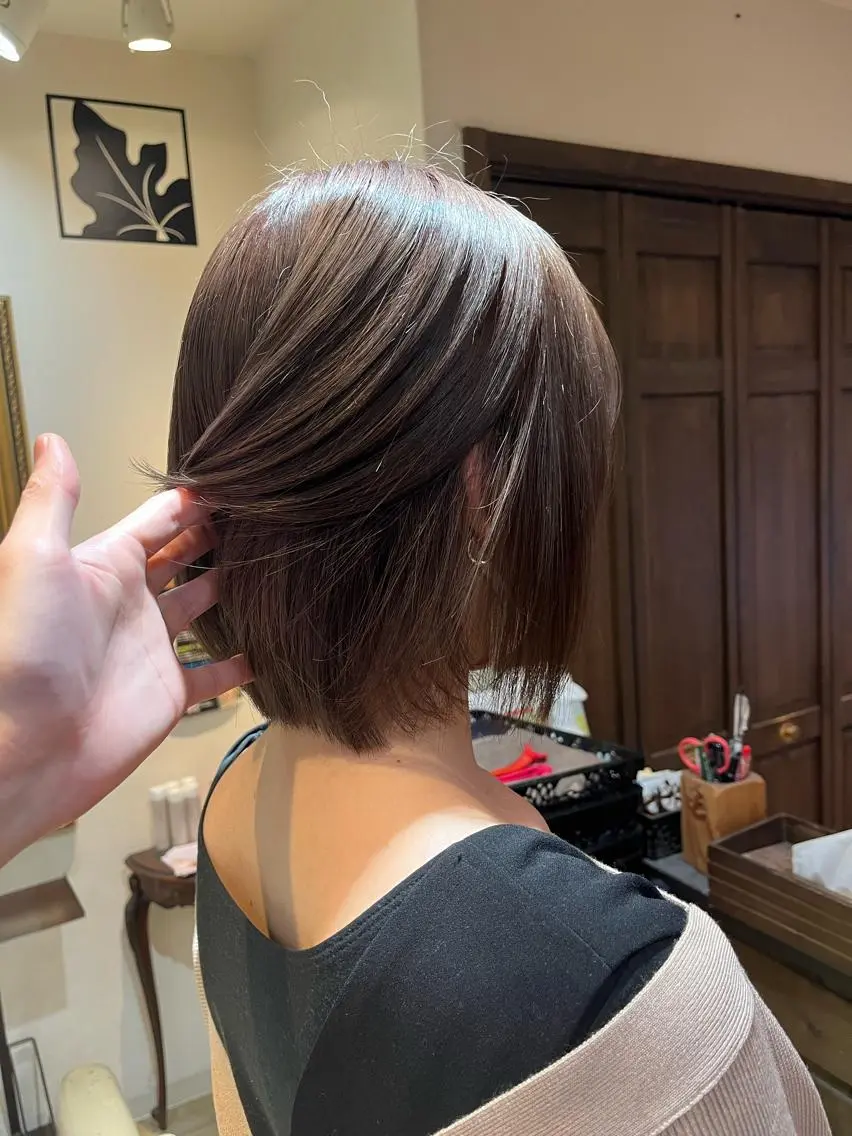 ショート カラー アッシュ ブリーチ ブリーチなしカラー 縮毛矯正 ヘアカラー 中園康 /カラー/ブリーチのヘアスタイル