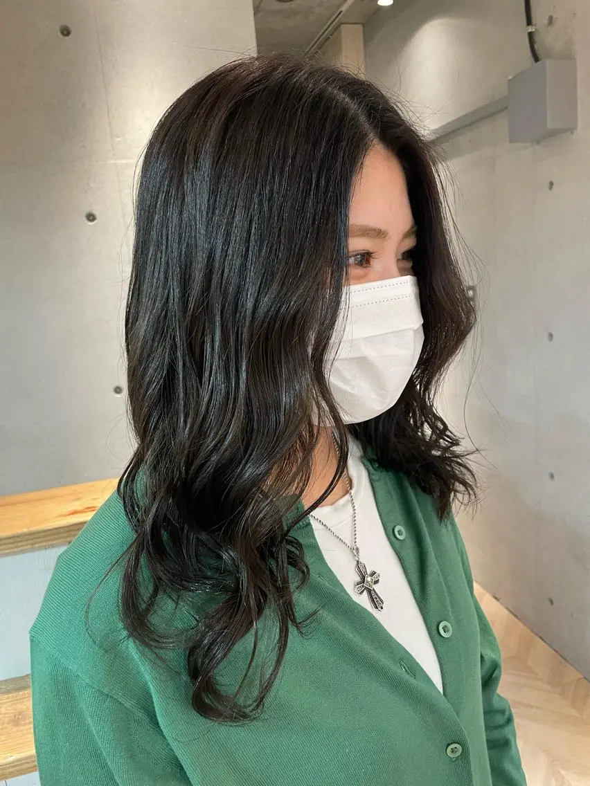 ロング カラー しのはら まどかのヘアスタイル