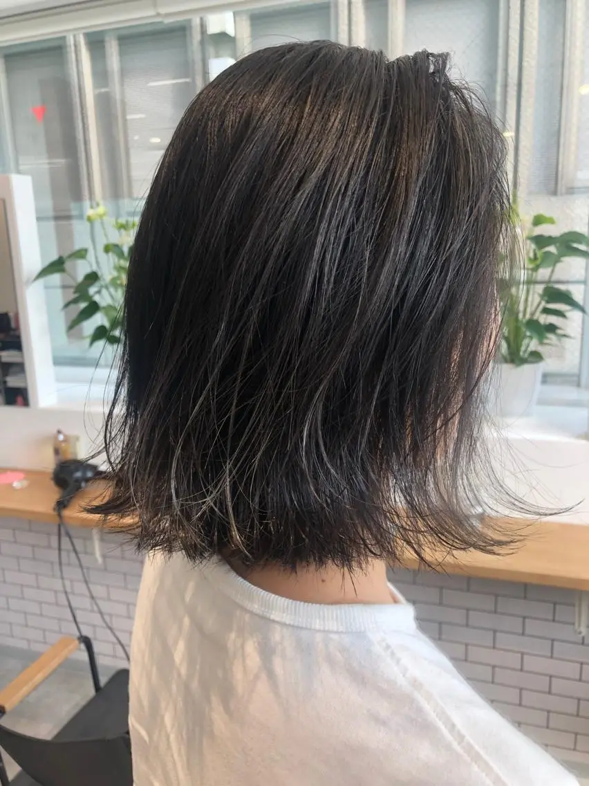ショート カラー アディクシーカラー アッシュ ブリーチ ダークアッシュ ブリーチなしカラー カット ヘアカラー トリートメント JILBLAN京都 ショート/ハイライトのヘアスタイル