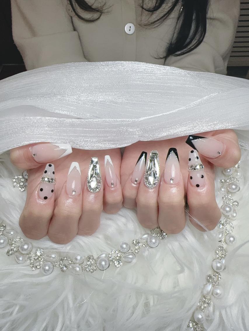 ネイル 成人式 ジェルネイル マグネットネイル 大理石ネイル(マーブル) 持ち込み ハンドネイル k.bi nailsalonのネイルデザイン