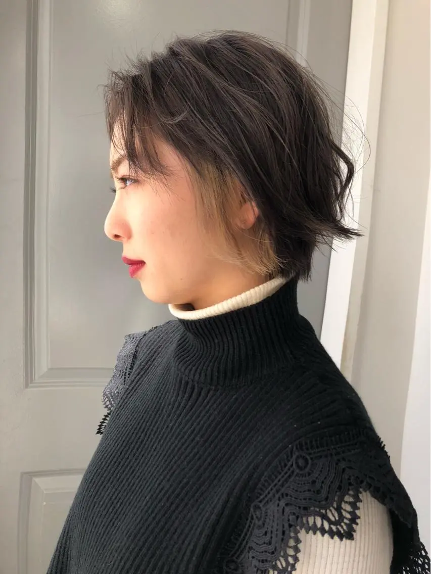 ショート カラー インナーカラー Pia ツボイ ケイタのヘアスタイル