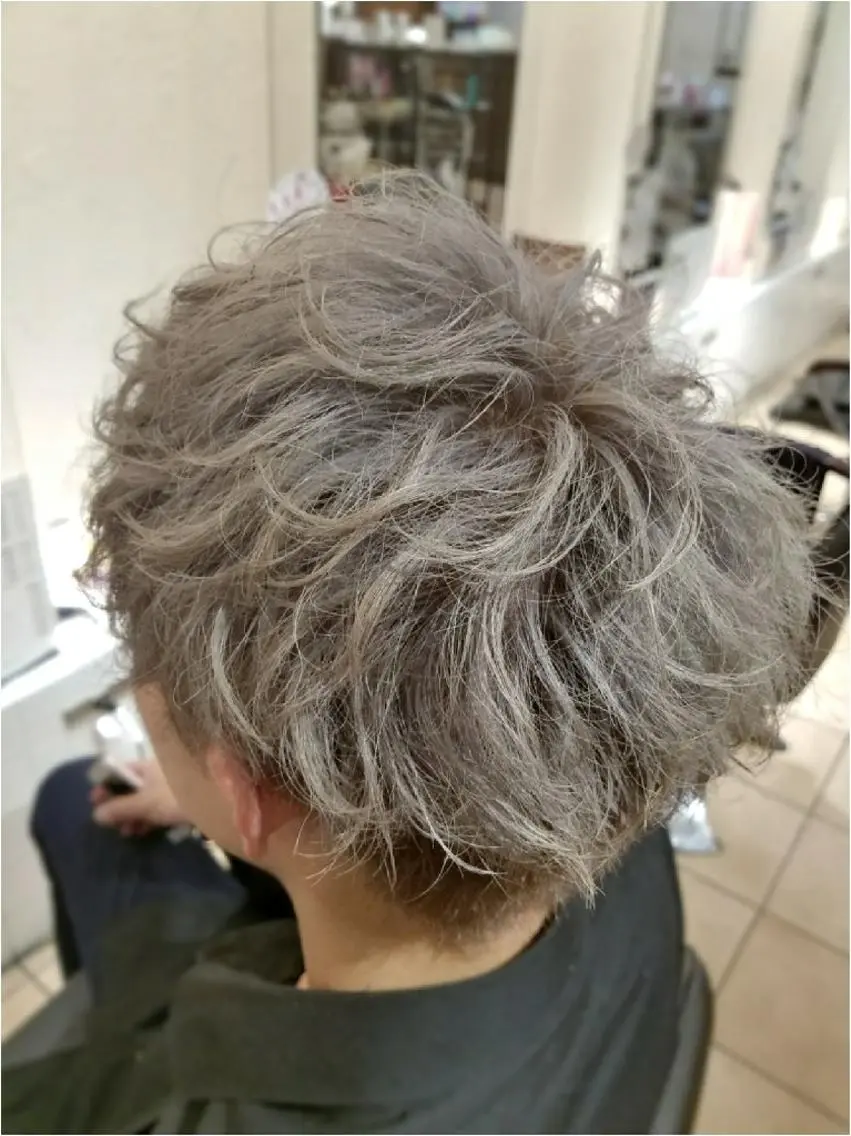 ショート カラー メンズ ヘアアレンジ マッシュ グレージュ 【髪質改善美容師】t occa茨木篠原健太のヘアスタイル