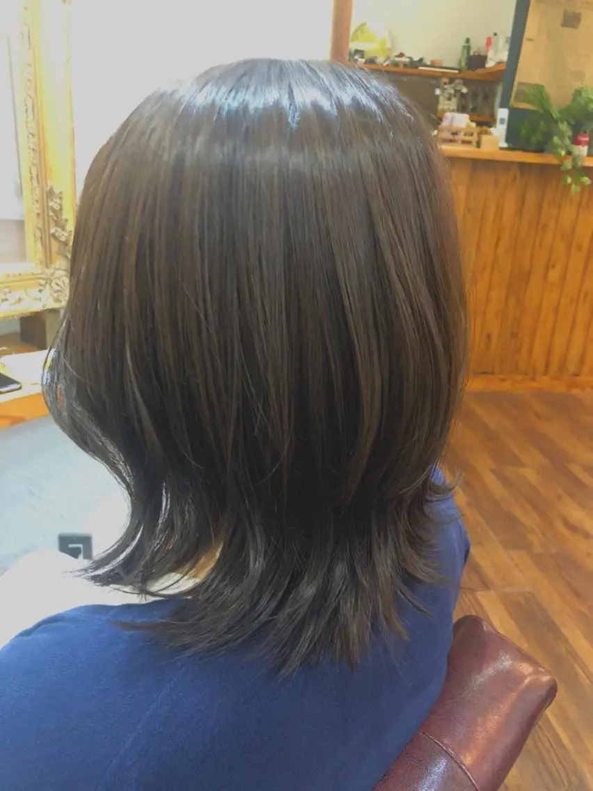 ミディアム カラー カット ヘアカラー トリートメント 正田 美帆のヘアスタイル