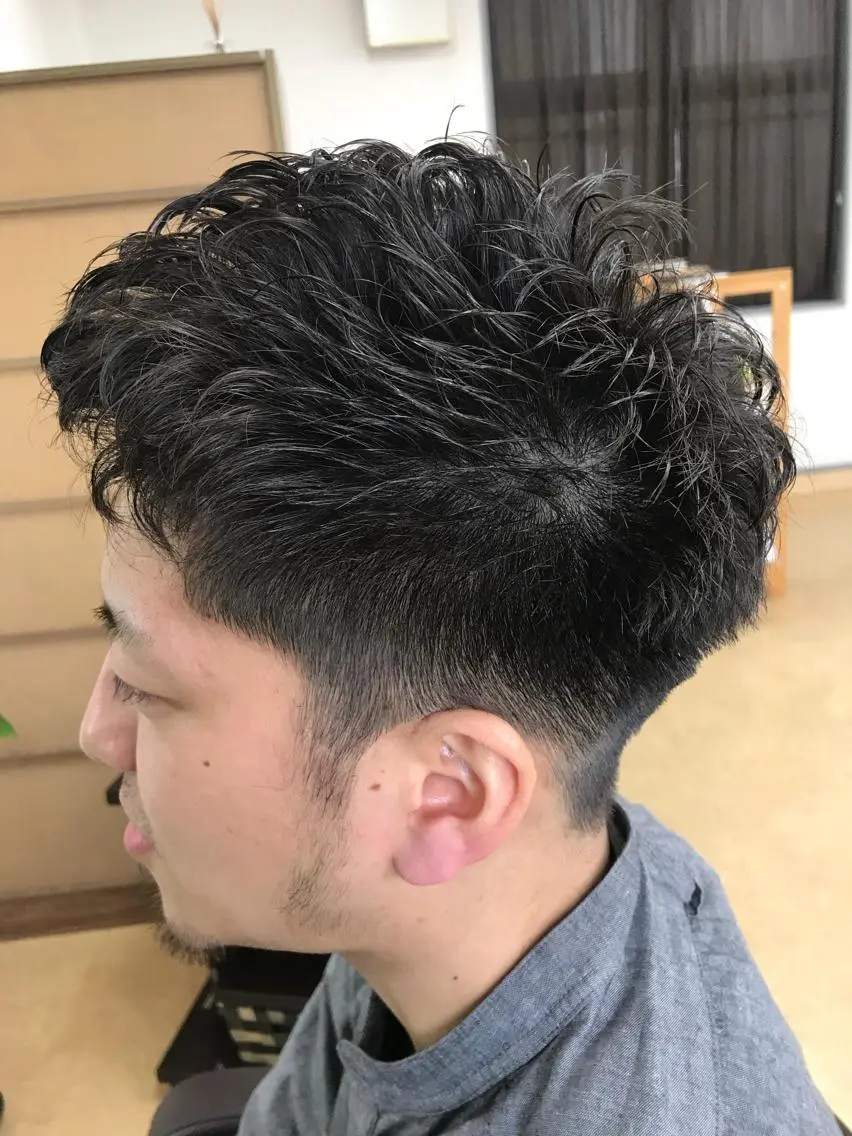 ショート カット 遠藤 寛明のヘアスタイル