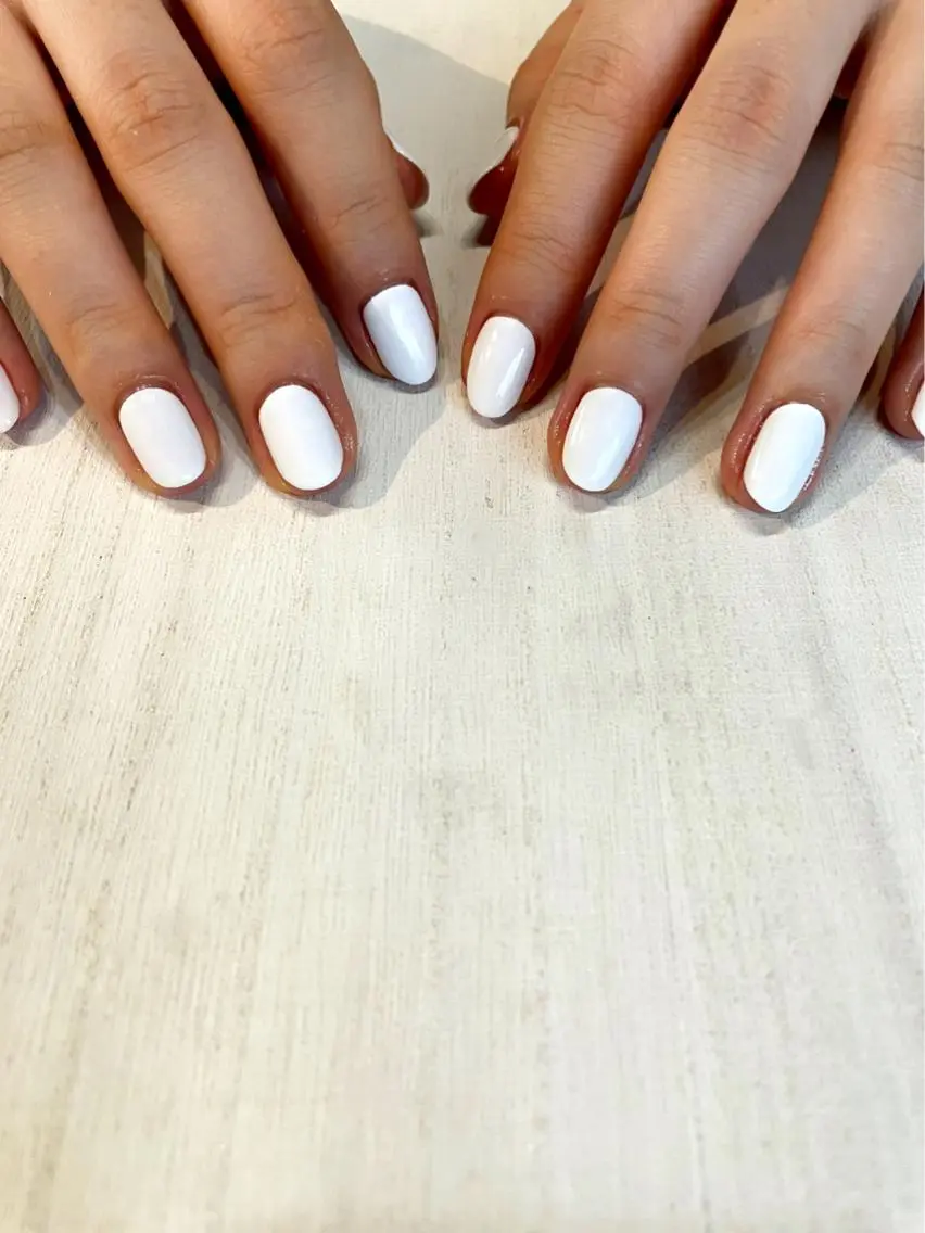 ネイル ホワイト ハンドネイル spell nailのネイルデザイン