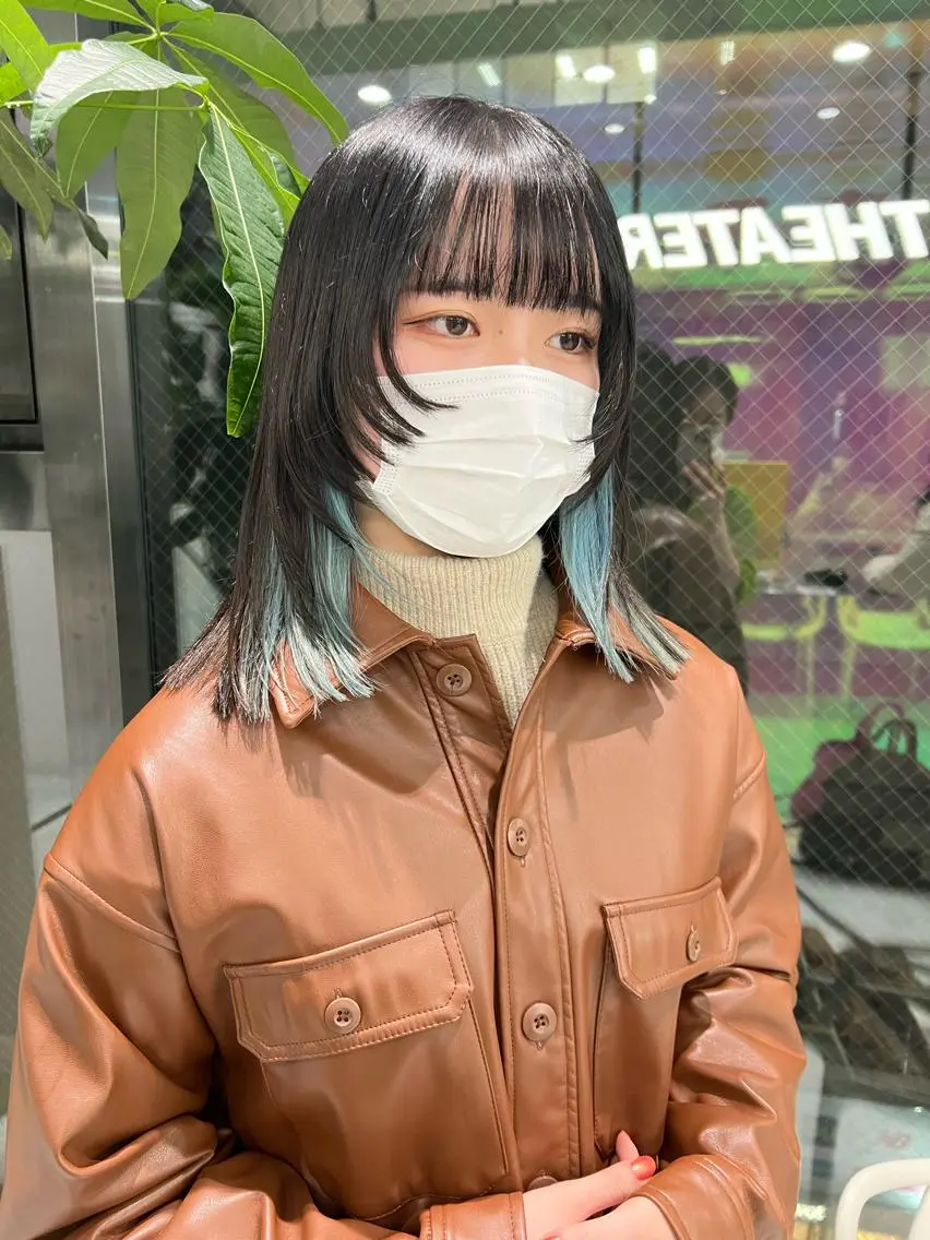 ミディアム カラー パーマ ヘアアレンジ メンズ キッズ ネイル マツエク・マツパ アイブロウ メンズウルフカット 眉カラー ウルフカット 水色 KANAMI 🌏のヘアスタイル