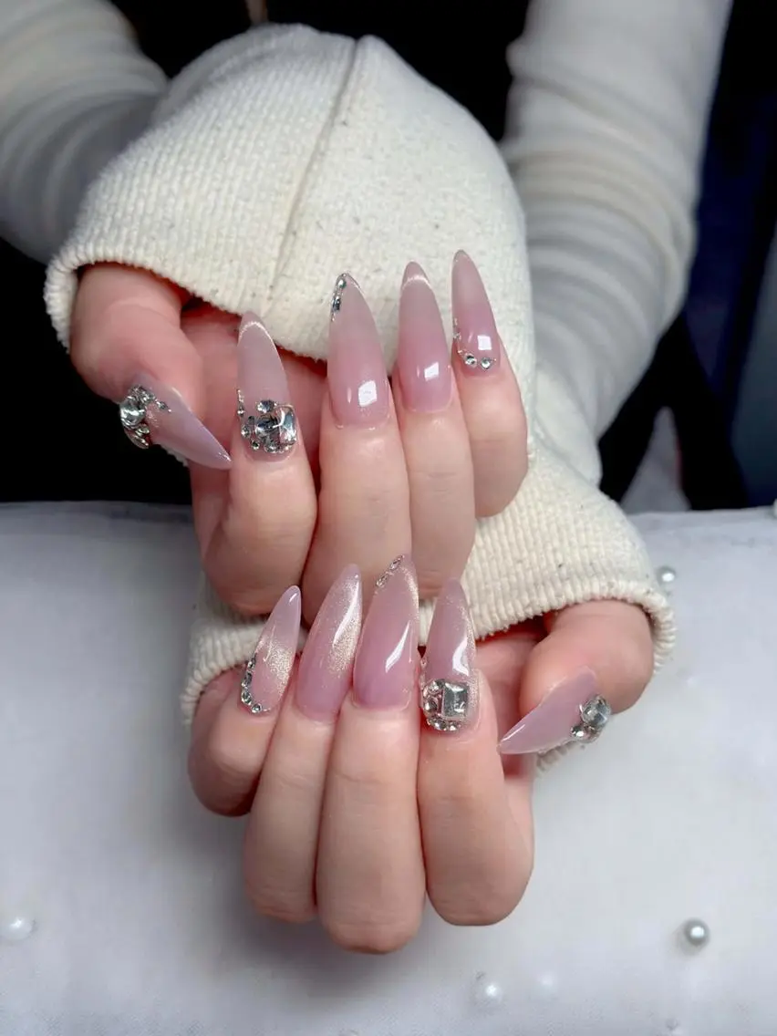 ネイル オーロラネイル チークネイル フットネイル ジェルネイル 韓国ネイル ハンドネイル H.baby Nail Salonのネイルデザイン