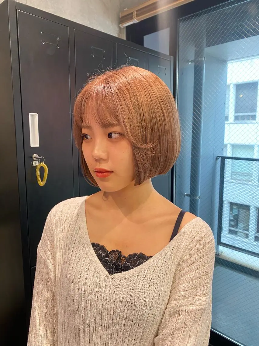 ショート カラー カット ヘアカラー トリートメント 🩶レイヤーカット 🩶柔らかカラー結愛のヘアスタイル
