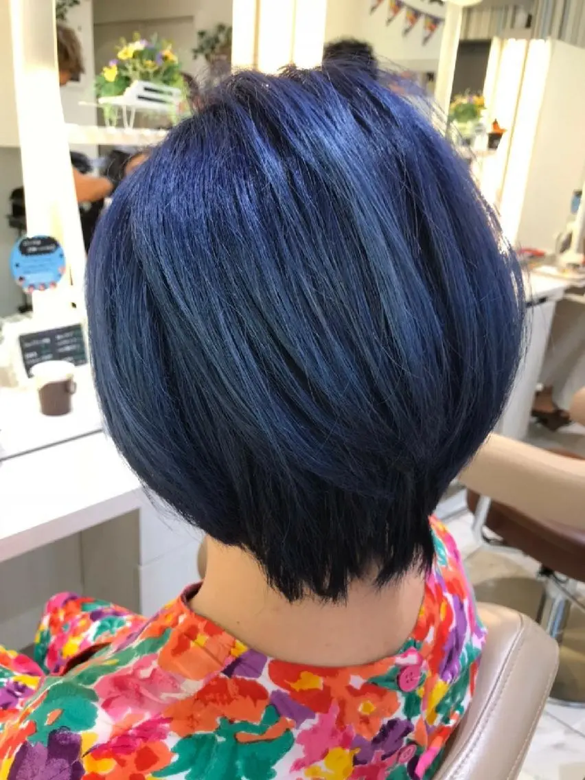 ショート カラー ブリーチ ブルーカラー ネイビーカラー カット ヘアカラー ＡＳＨ大宮/ブリーチ 髪質改善/カラーのヘアスタイル