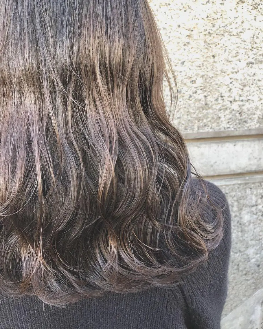 ロング カラー ヘアアレンジ メンズ キッズ ネイル マツエク・マツパ グレージュ 透明感カラー🤎 ゆりのヘアスタイル