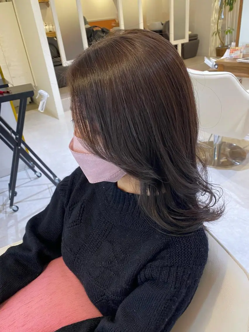 ミディアム カラー ヘアカラー 梛木 唯のヘアスタイル