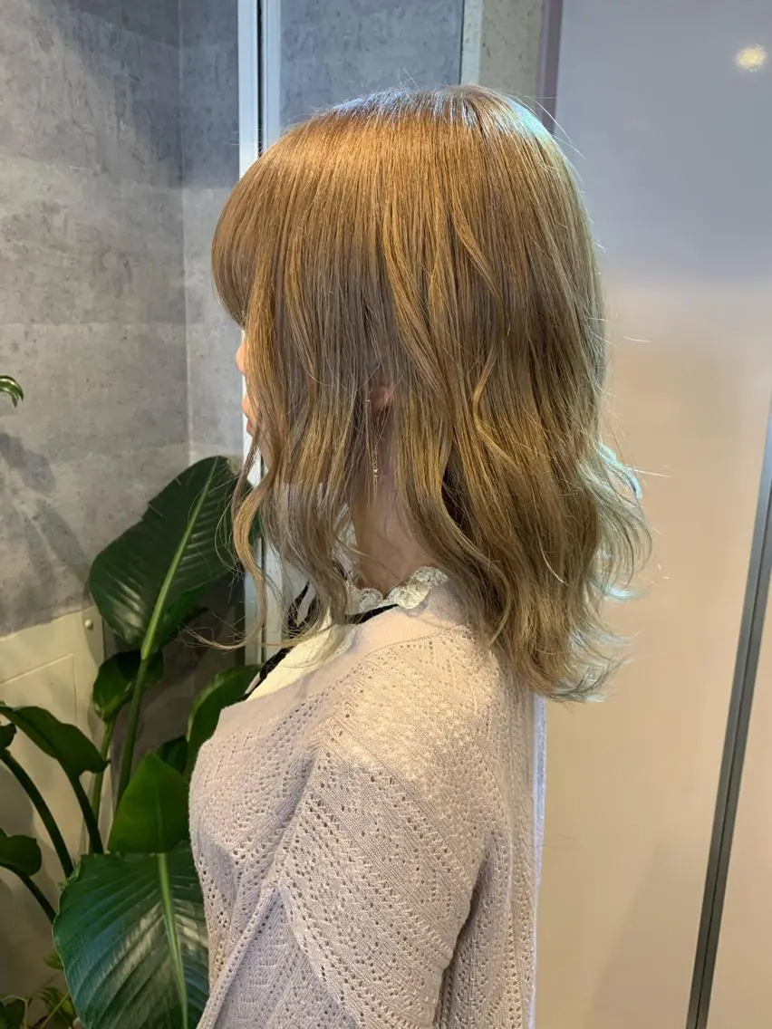 ミディアム カラー ベージュカラー ヘアカラー 今野 美栄のヘアスタイル