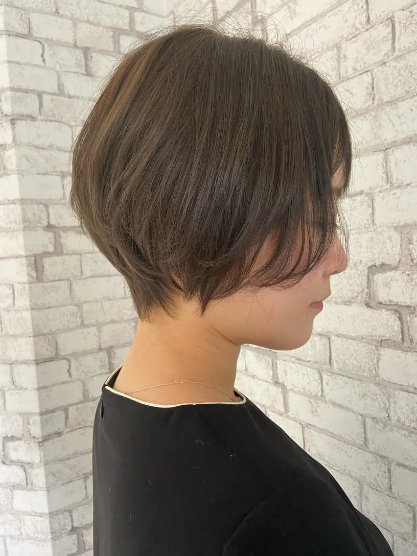 ショート カラー くびれヘア ショートヘア 透明感カラー 松田晃代のヘアスタイル