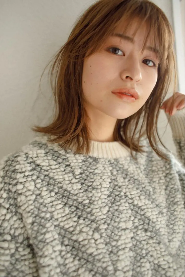 ミディアム カラー iizuka akiのヘアスタイル