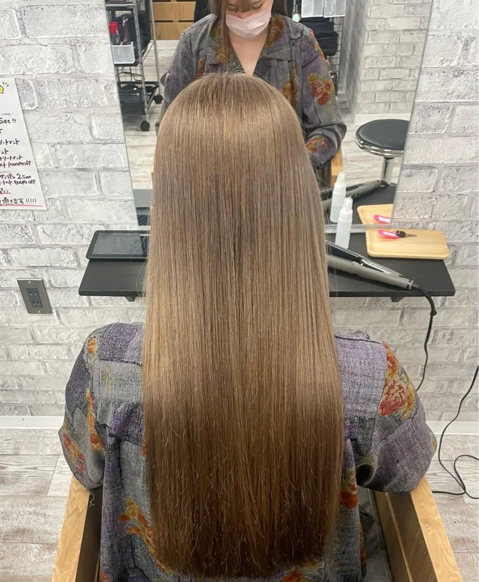 ロング カラー ヘアカラー トリートメント ヘアセット ハイトーン特化🎀 LEONのヘアスタイル