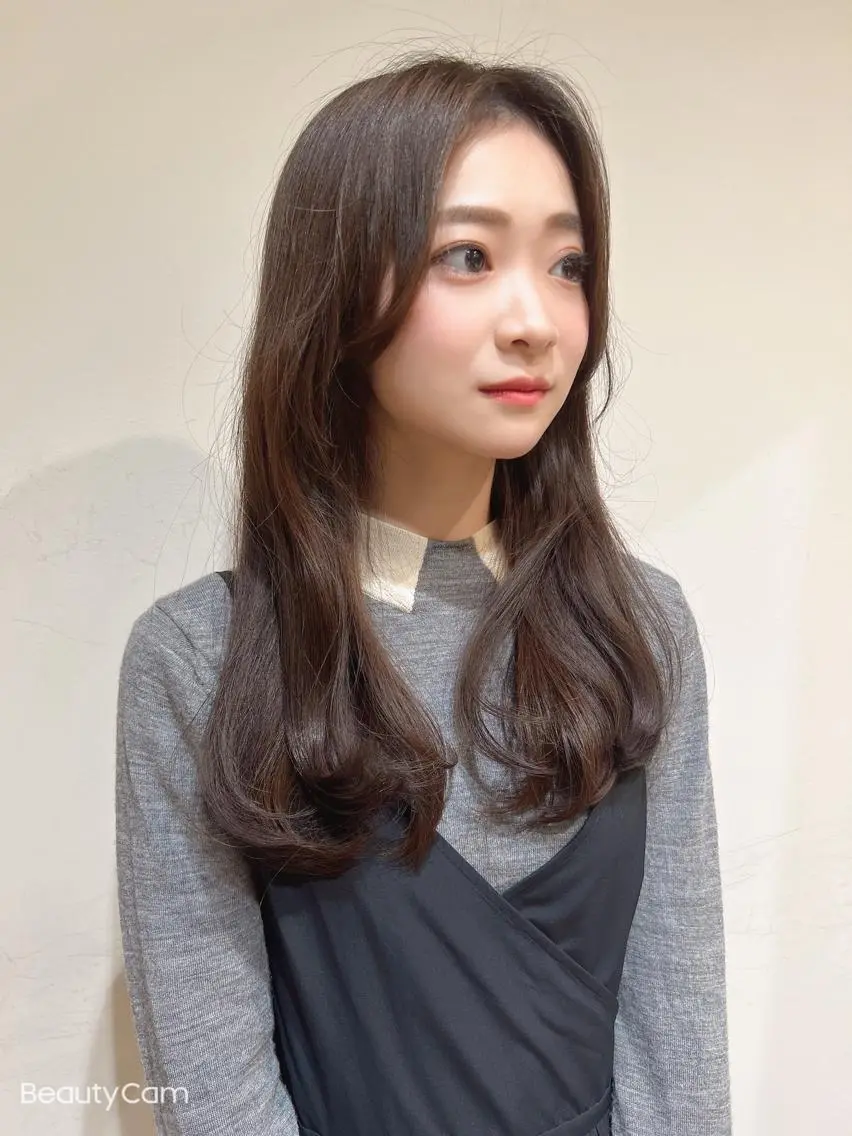 ロング カット ヘアカラー トリートメント 佐藤 蓮のヘアスタイル