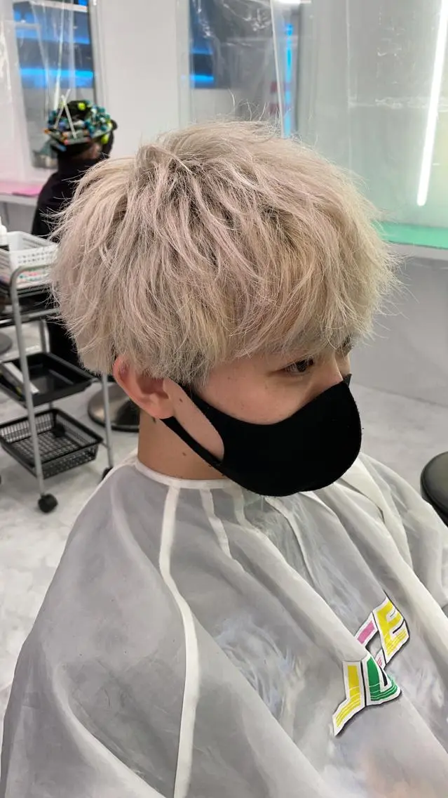 ミディアム カラー パーマ ヘアアレンジ メンズ キッズ メンズ特化美容師 aiの眉毛・アイブロウイメージ