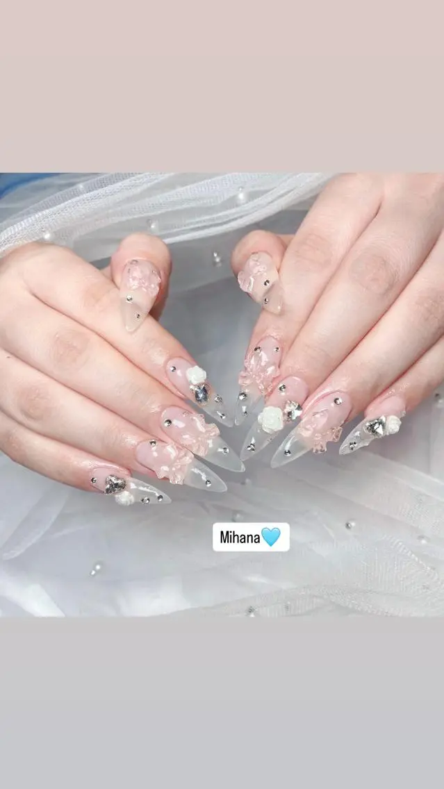 ネイル 長さ出し フレンチネイル グラデーション 卒業式 マグネットネイル MIHANA NAILのネイルデザイン