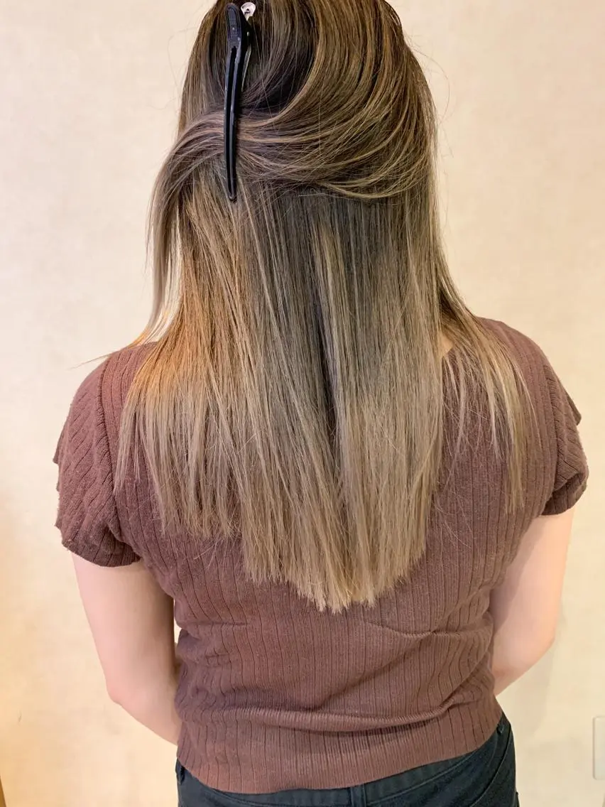 ロング Lit.豊橋 夏目のヘアスタイル